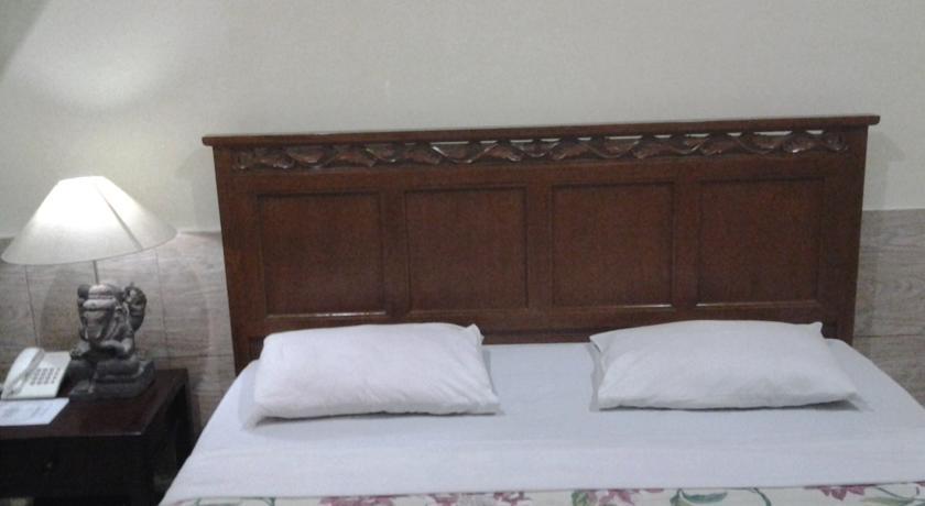 Oyo 2334 Melka Excelsior Hotel Singaraja Zewnętrze zdjęcie