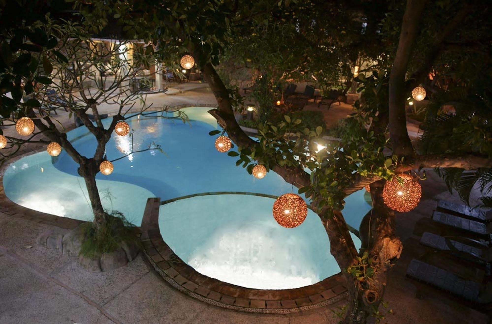 Oyo 2334 Melka Excelsior Hotel Singaraja Zewnętrze zdjęcie