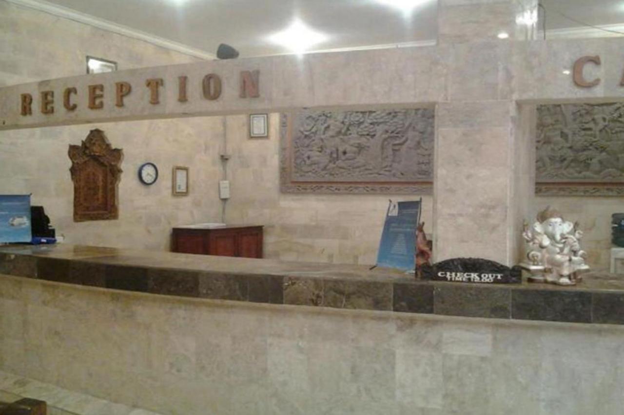 Oyo 2334 Melka Excelsior Hotel Singaraja Zewnętrze zdjęcie